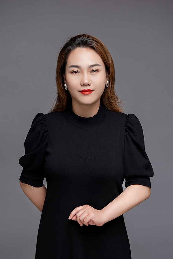 客戶經理：李珊